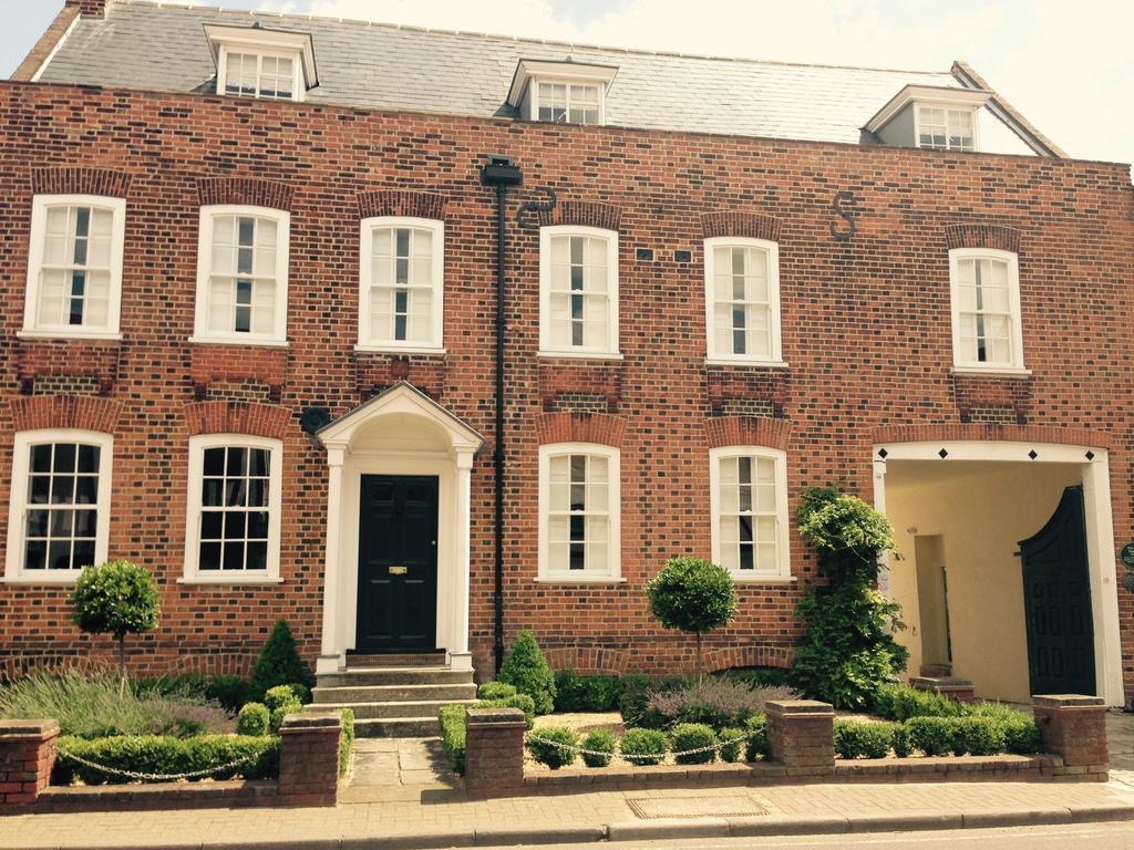 The Bell Inn Hotel Horndon-on-the-Hill エクステリア 写真