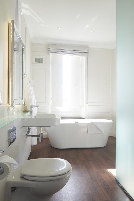 The Bell Inn Hotel Horndon-on-the-Hill 部屋 写真