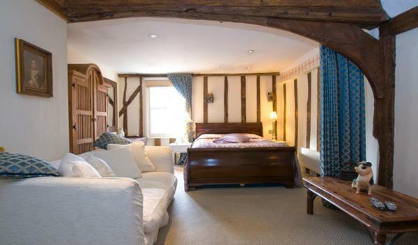 The Bell Inn Hotel Horndon-on-the-Hill エクステリア 写真